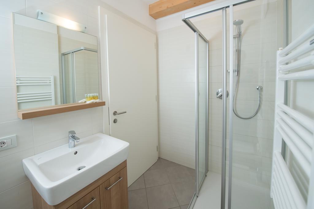 Vintler Apartments Болзано Стая снимка