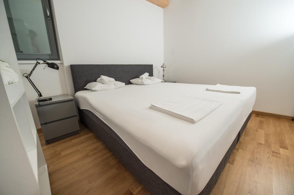 Vintler Apartments Болзано Стая снимка
