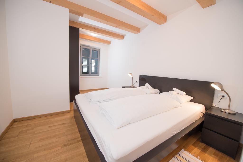 Vintler Apartments Болзано Стая снимка