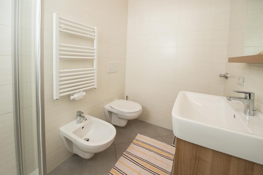 Vintler Apartments Болзано Стая снимка