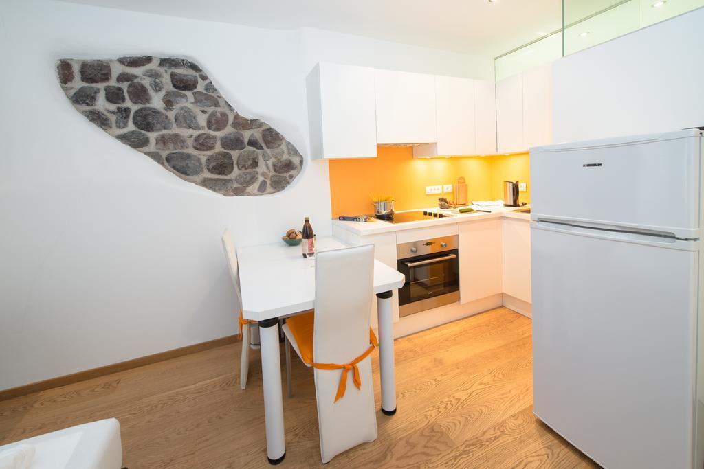 Vintler Apartments Болзано Стая снимка