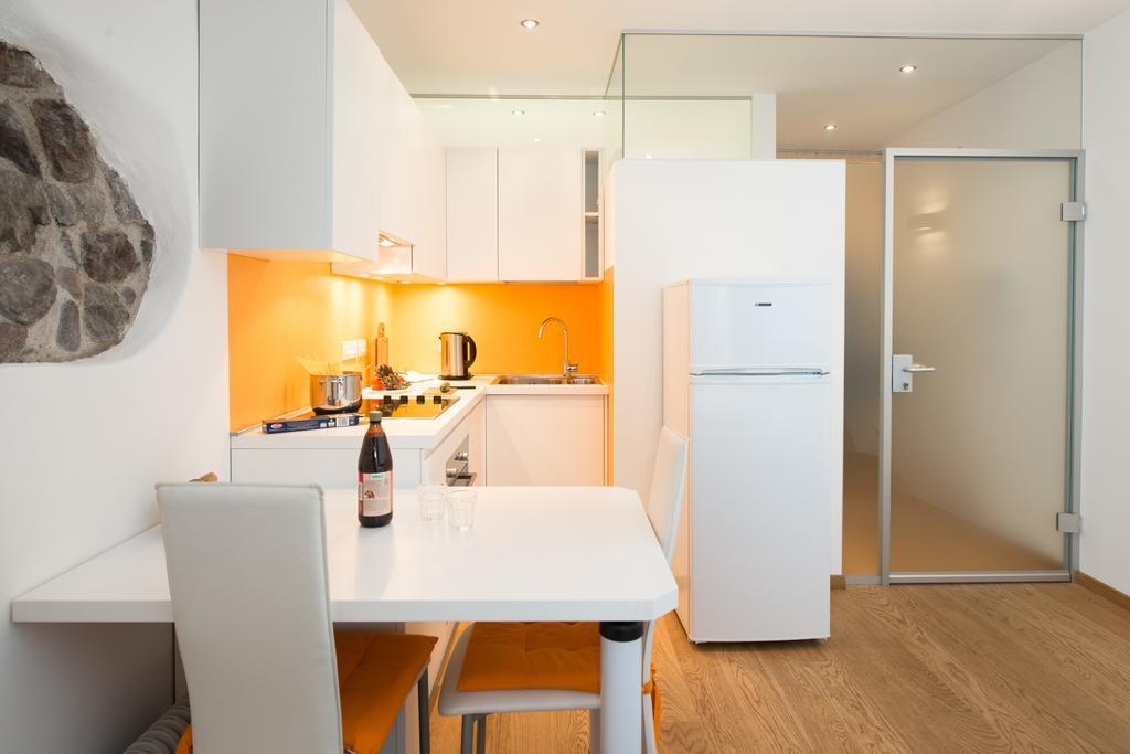 Vintler Apartments Болзано Стая снимка